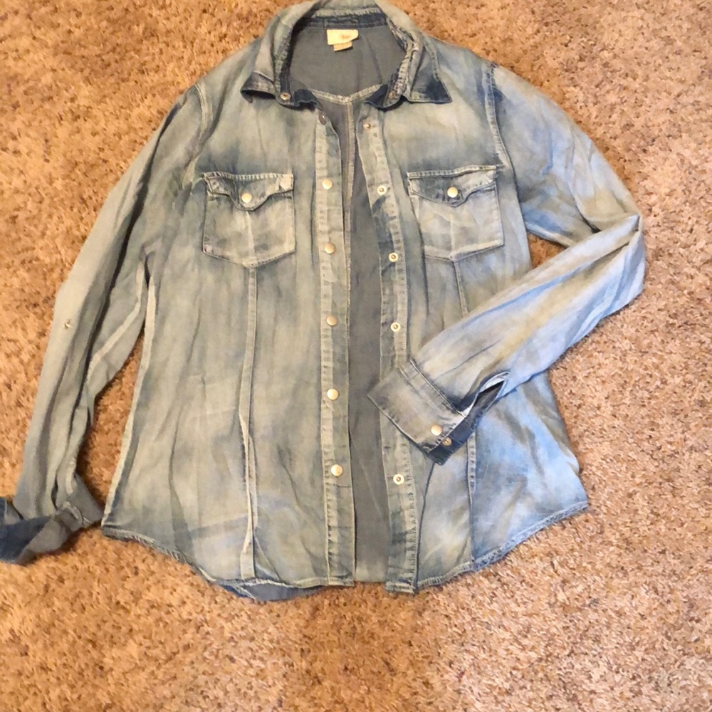 Day trip distressed denim top